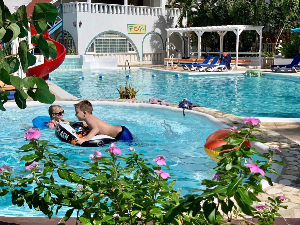 Franklyn D Resort & Spa All Inclusive Runaway Bay Exteriör bild