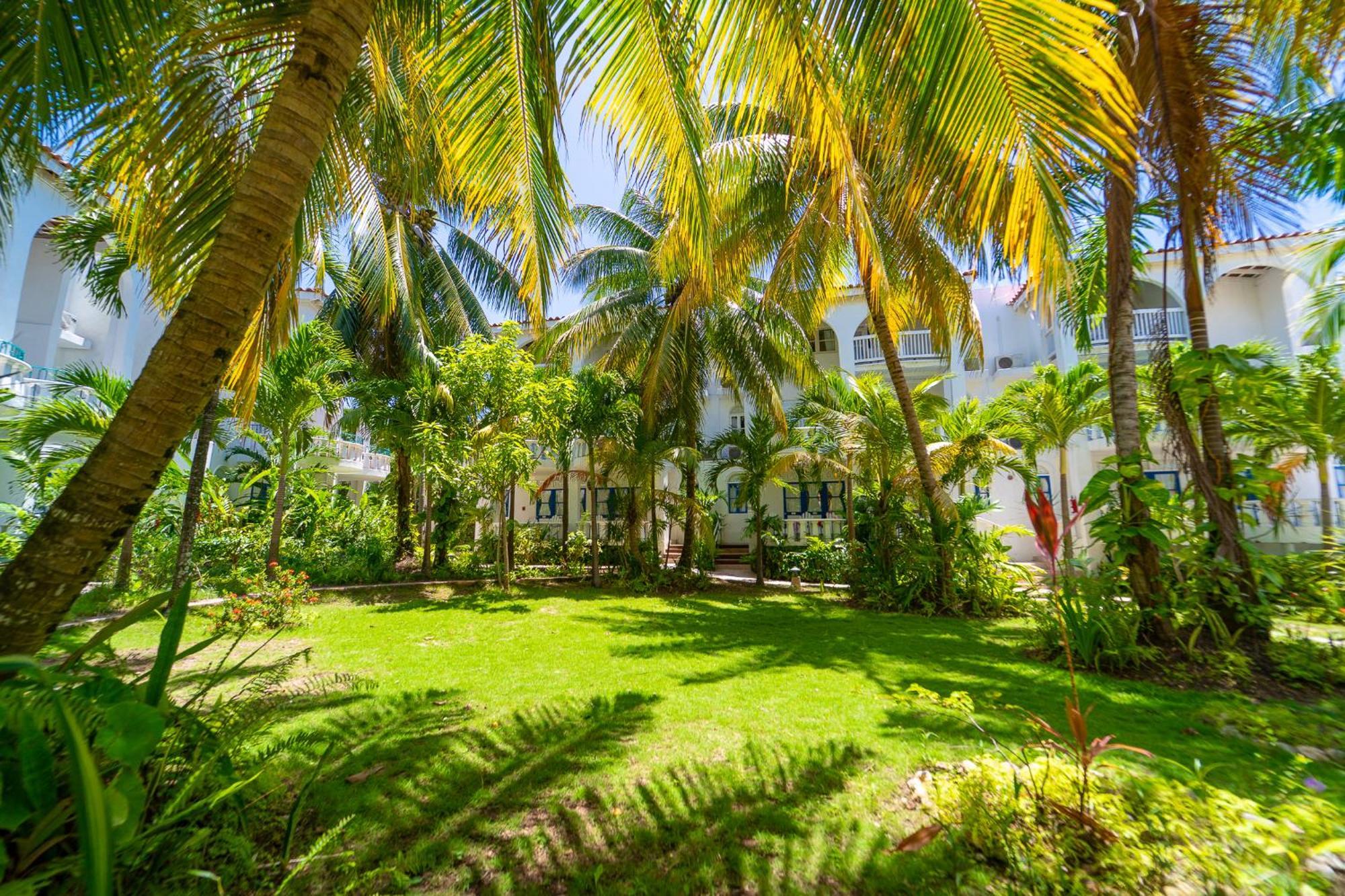 Franklyn D Resort & Spa All Inclusive Runaway Bay Exteriör bild