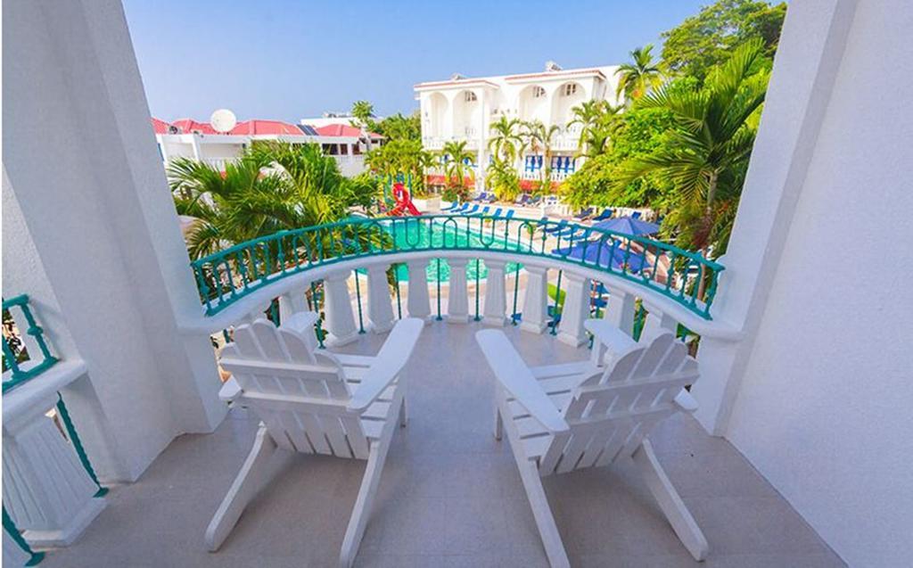 Franklyn D Resort & Spa All Inclusive Runaway Bay Exteriör bild