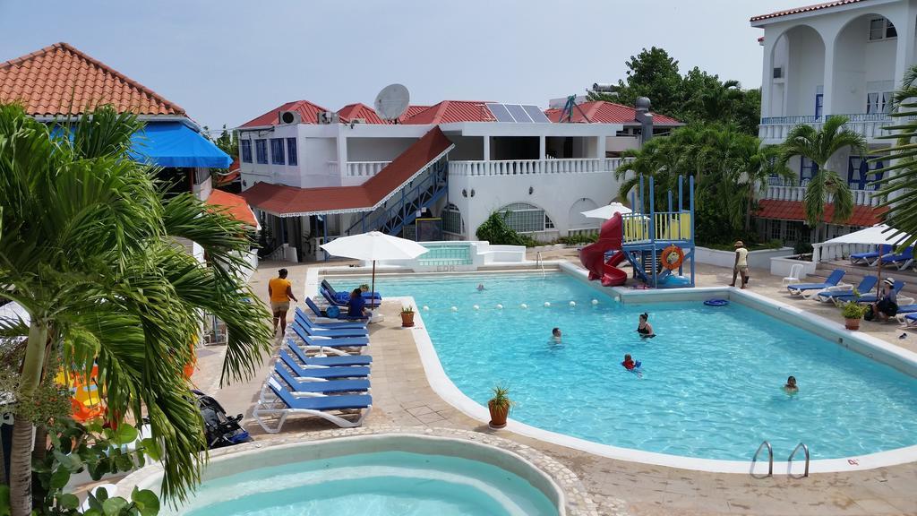 Franklyn D Resort & Spa All Inclusive Runaway Bay Exteriör bild