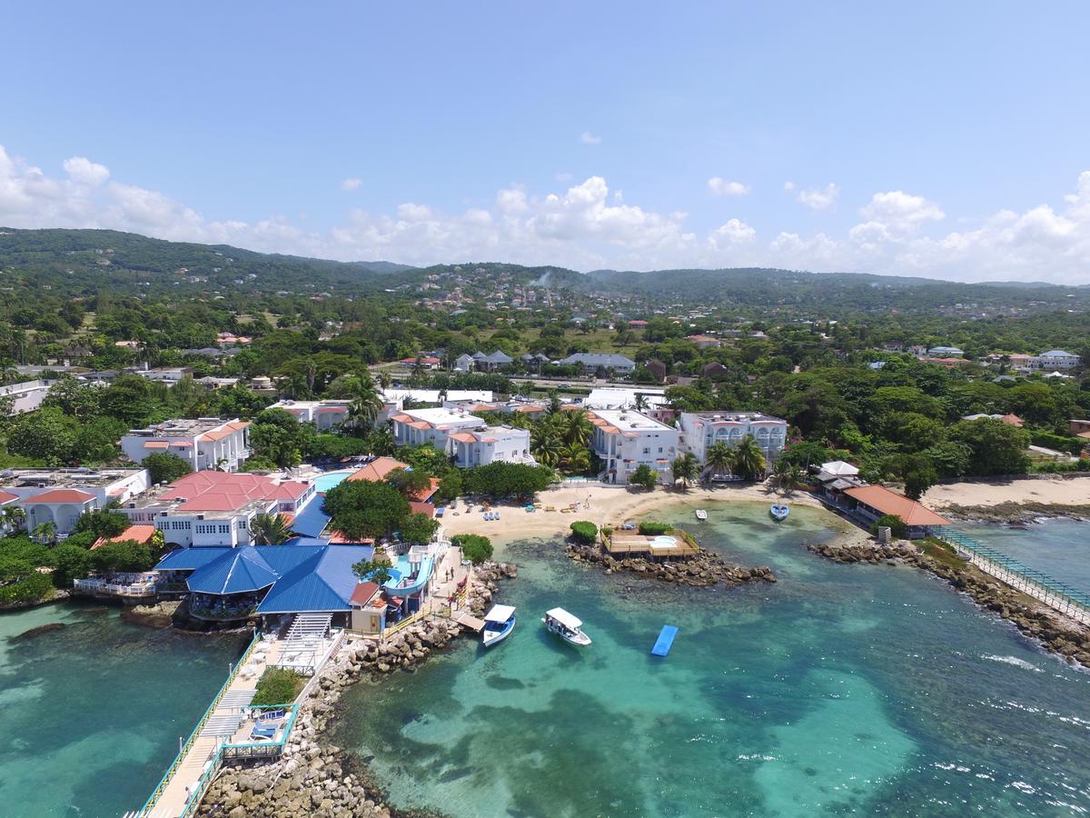 Franklyn D Resort & Spa All Inclusive Runaway Bay Exteriör bild