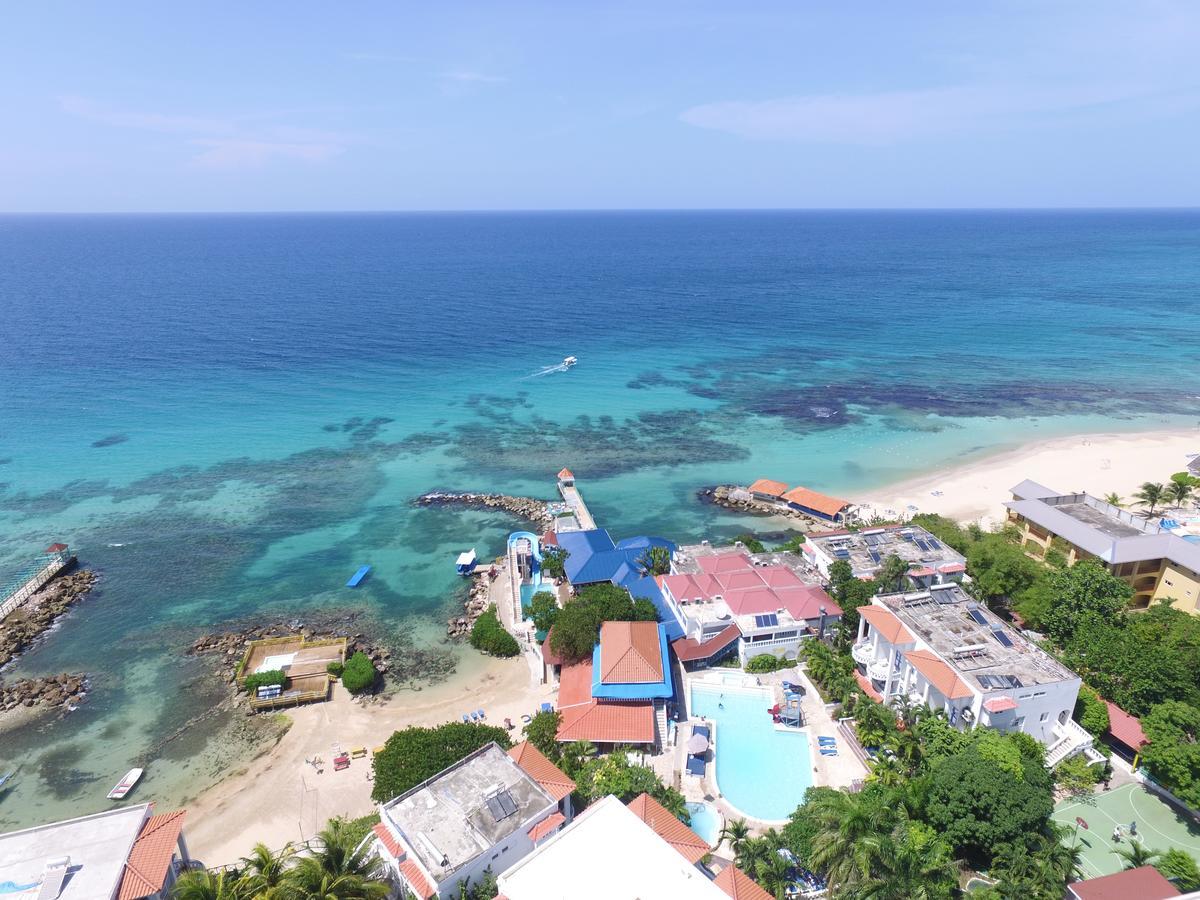 Franklyn D Resort & Spa All Inclusive Runaway Bay Exteriör bild